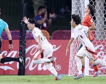 U-17日本、欧州王者ポルトガルに競り勝つ！ 長南の一発レッドで数的不利も２－１逃げ切り。グループ首位奪還で決勝ラウンド進出！【U-17W杯】