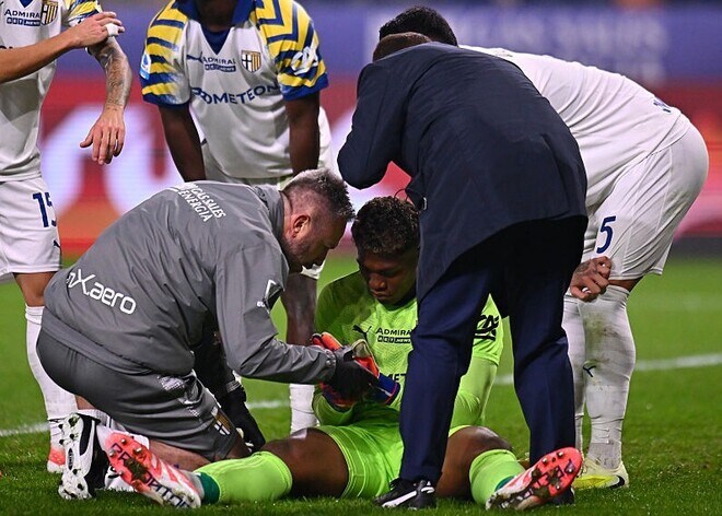 「大きな痛手だ」「パルマは愕然」W杯出場にも影響か…日本代表守護神の骨折にイタリアも騒然「ただの一選手の負傷ではない」