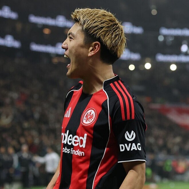 「天才的な一撃」「凄まじい」日本代表10番の“２人抜きゴラッソ”にドイツメディアから絶賛相次ぐ！「超絶の個人技だ」