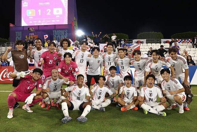 「これこそがフットボール精神だ！」「大きな喜び」廣山ジャパンの振る舞いをFIFA会長が称賛！同じ宿舎のメキシコが勝利すると…【U-17W杯】