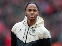 またかよ！ ナイフを持った５人の覆面集団に自宅を襲撃された英代表FW、台所のナイフを手に立ち向かい、追っ払う