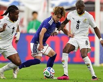 遠藤＆守田の“鉄板コンビ”も安泰ではない。佐野海舟の急成長で一気に序列が変わりそうな森保ジャパンのボランチ陣【日本代表】