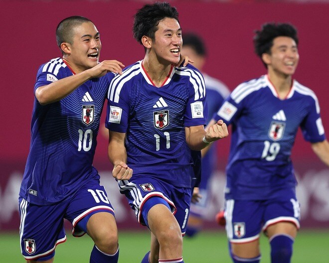 U-17日本、ベスト16進出! 浅田がねじ込み、吉田が仕留め、藤井が叩きつける! 南アフリカに3-0完勝【U-17W杯】