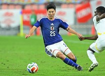 初のウイングバック起用も驚きはない。鈴木淳之介の湘南時代の言葉から紐解くユーティリティ性の根源「出られるならどこでもいい」