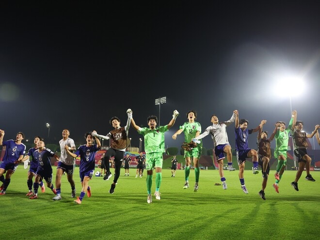 「日本が銃をぶっ放した」南アフリカに３発快勝で16強入り！ 廣山ジャパンの強さに対戦国メディアが驚き「猛攻を仕掛けてきた」【U-17W杯】