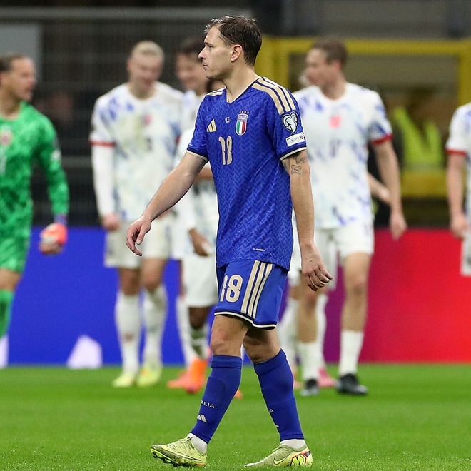 情けないイタリア、ノルウェーに衝撃の1-4で“連敗”。ポルトガルが本大会出場を決めた一方、ハンガリーはラスト1プレーに泣く【W杯欧州予選】