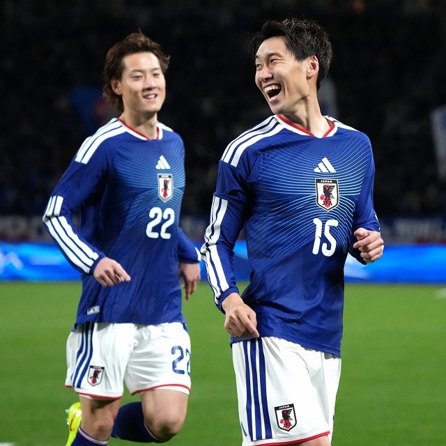 森保ジャパン100戦目の開始わずか4分!久保建英→鎌田大地でいきなり先制!胸トラップから左足を一閃