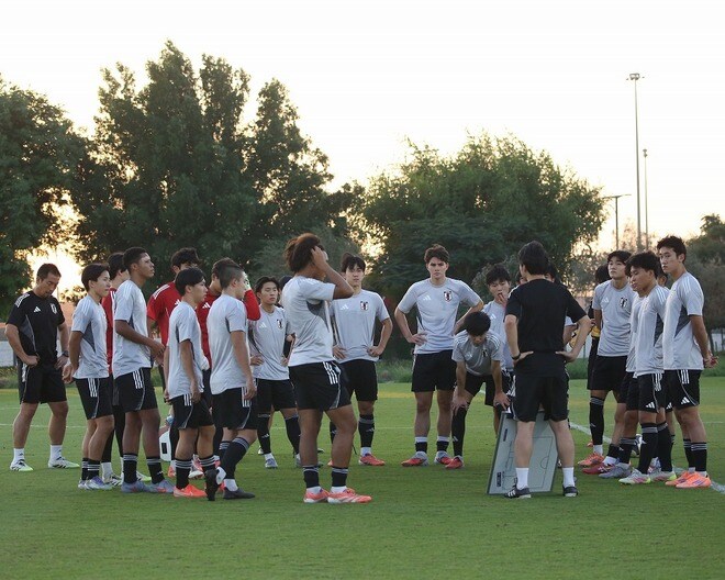 異国の地で育んだ絆は一生の宝物。メキシコがいなくなるのは寂しいけど...U-17指揮官は誓う「友情の証になると思うので、次の試合に勝つ」【現地発】