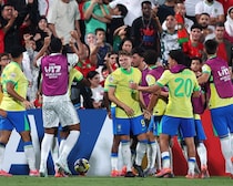 「今大会のベストゲームだ！」「信じられない」94分に劇的勝ち越し弾！ ４強進出のU-17ブラジルに母国ファン熱狂「よくやった」【U-17W杯】