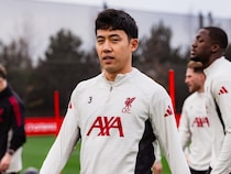 日本代表帰りのリバプール遠藤航はベンチスタート。ノッティンガム・フォレスト戦でプレミア５試合ぶりの出番は訪れるか