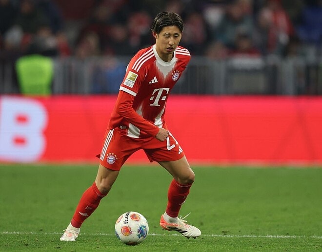 「忘れ去られていた日本人が見事な復活」「完璧」８か月ぶりの出場→即アシストの日本代表DF、現地メディアから称賛相次ぐ！「１分で決定的な一撃をもたらした」