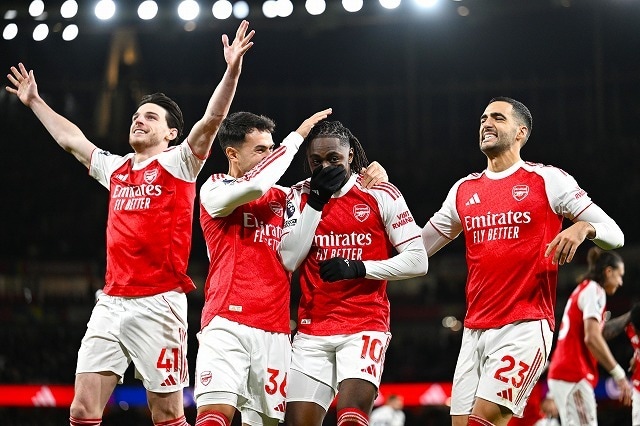 トロサールで先制→エゼ！エゼ！エゼ！トッテナムはリシャルリソンの超絶弾で１点を返すのが精一杯…首位アーセナルが宿敵を４発粉砕