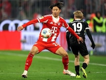 「なんてことだ！」ドイツ王者の日本人DF、８か月ぶりの復帰→１分でアシストに韓国メディアが唖然！韓国代表主力の“４番手降格危機”に懸念「新たな試練」「出場時間が少ないのに…」