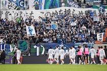 最終局面で戦列復帰。37歳キャプテン岩尾憲の存在価値。逆転でJ１自動昇格を狙う徳島で力の限りを尽くして戦う