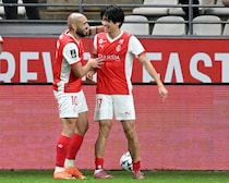 「ランスの決定力の象徴だ」中村敬斗が今季６点目！ 意表突く一撃をGKは見送るだけ「ナカムラが勝利を確定させる」と現地報道