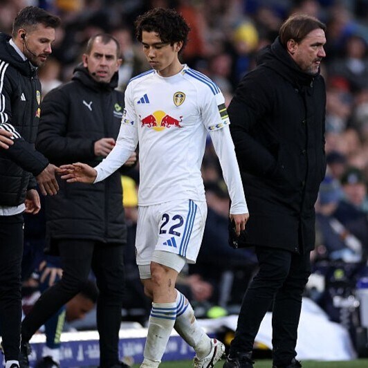 「最も屈辱的」日本代表MFが憮然としたまさかの途中出場・途中交代、現地でも波紋「昨季の英雄は自信を失ってしまうかもしれない」