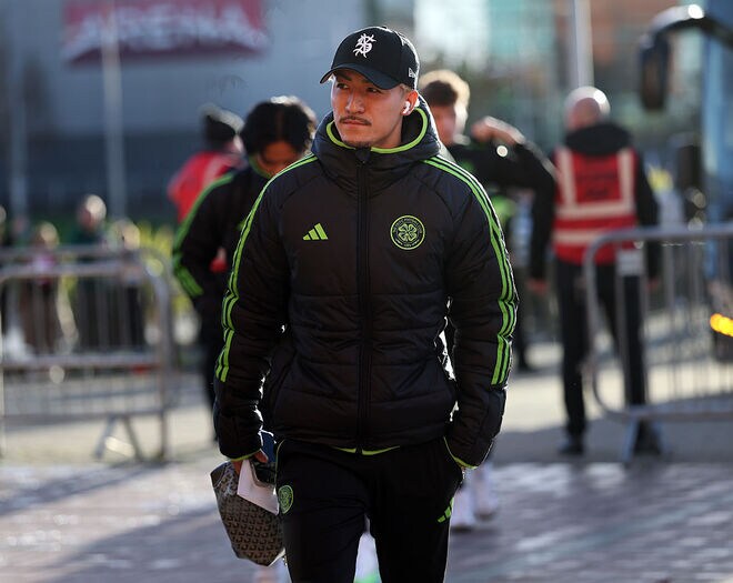 「彼は速い、本当に速い」「欧州屈指」プレミア首位アーセナル、“冬の補強候補”として日本人アタッカー獲得に地元メディアが期待！「DFは一瞬たりとも休む暇がない」