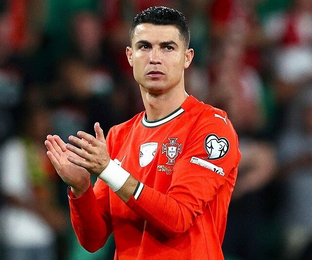 議論を呼ぶ40歳英雄への“執行猶予”。英重鎮記者の見解「前例のない決定はロナウドとFIFA双方に都合が良い」