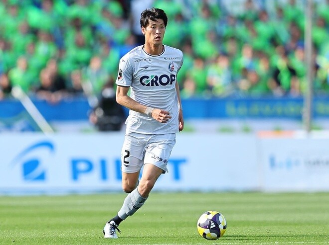 「お二人とも優しい空気感でとってもお似合い」27歳元日本代表が34歳女優との結婚を報告！公開した２ショット写真に反響「妬けちゃうわ」