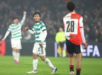 「フェイエに相応しくない。自らを窮地に追い込んでいる」エース上田がEL初ゴールも…22歳MFが語る30位の現状。前田の猛プレス→旗手に被弾の場面はどう見る？