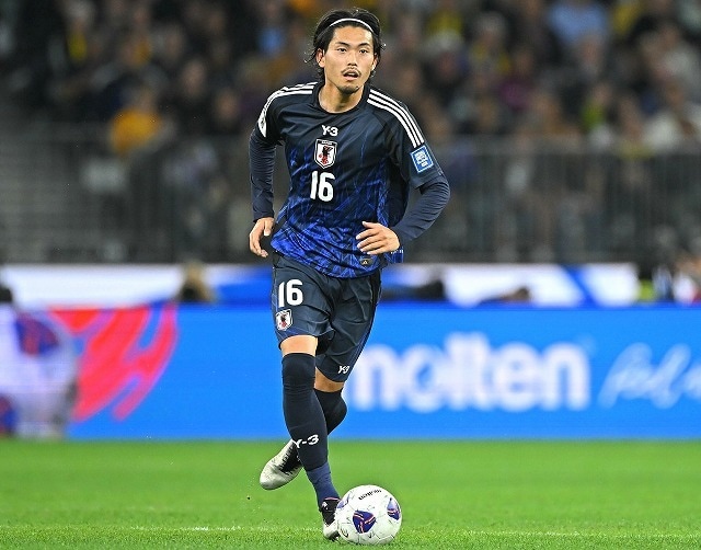 「下が出てくるとやっぱ焦る」怪我で森保Jを離れている28歳DFが吐露。冨安&毎熊とブラジル戦を現地観戦…どう感じた?