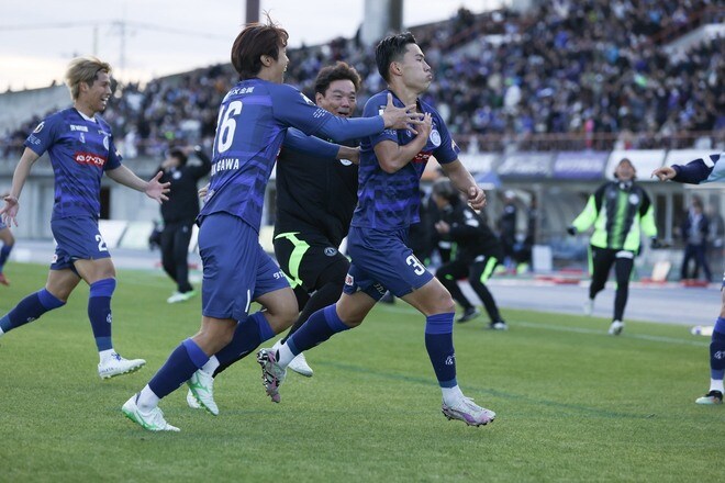 「マジで泣きそう」「本当に感動する」J２制してJ１初昇格！ 悲願達成の水戸に反響続々「来季は茨城ダービーだね！」