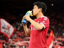 まさかの12戦９敗…大不振で守備崩壊でもなぜ遠藤航を起用しないのか。リバプール指揮官が理由を説明「聞かれたので答えると…」