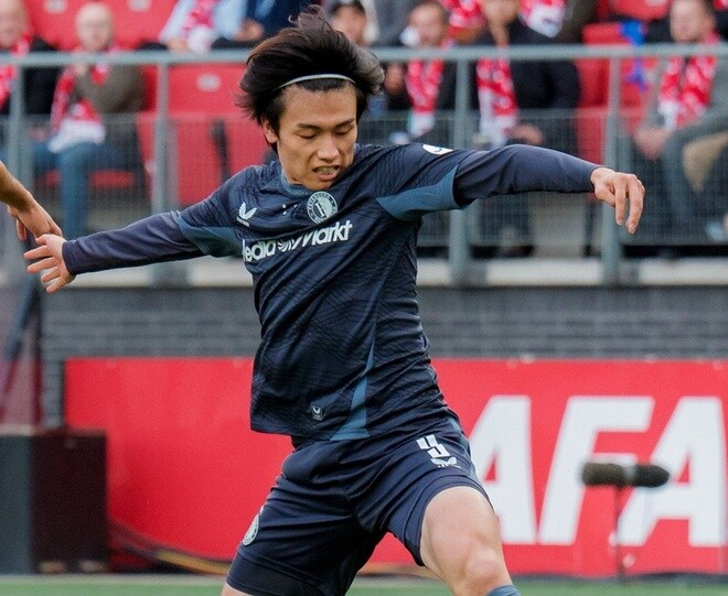 「凄いを通り越してる」上田綺世が驚異の14戦14発！OG判定でネット騒然→記録修正でファン歓喜！「認められて良かった！」「どう見たってオウンゴールじゃない」