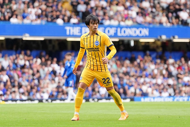 練習復帰の三笘薫は、いつピッチに戻れるのか。ブライトン指揮官は慎重な姿勢「メンバー入りできるかどうか判断しなければならない」