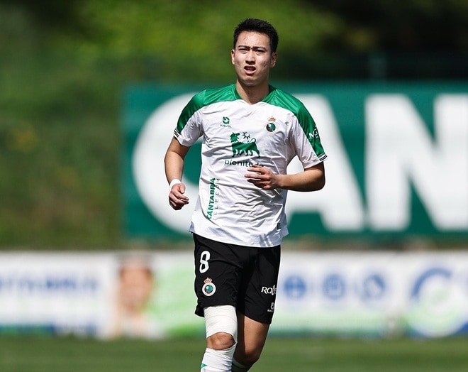 「バカげた契約」マドリー退団→５部でプレーの22歳MF中井卓大に古巣地元メディアがチクリ「日本のSNSスター」「７試合しか出場しなかった」