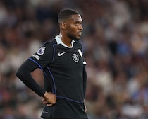 「今すぐ契約を解除しろ」痛恨ミスのチェルシーDFにファン激怒！「本当に、本当にひどい」