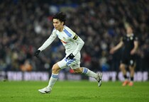 田中碧が英BBCの週間ベストイレブンに選出！ 世界王者チェルシー相手に衝撃ゴラッソ、選者は「プレミアリーグで10年間プレーしてきたかのよう」と評価