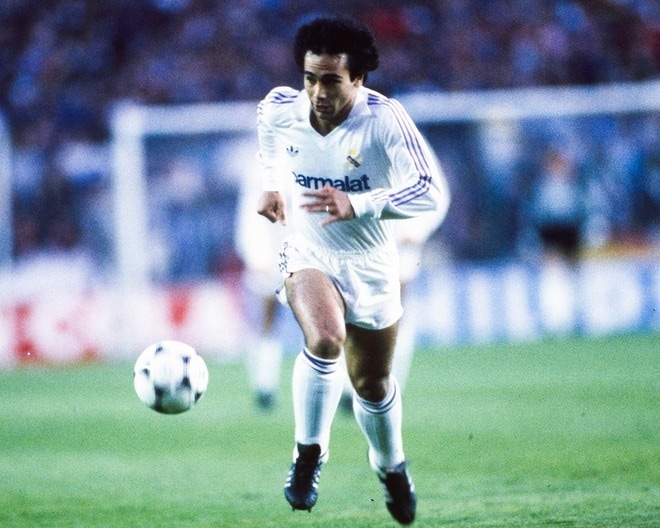 マドリーの伝説FW「太ったな」「懐かしすぎる」。北中米W杯の抽選会に登場「現役時代の面影を感じられない」などの声