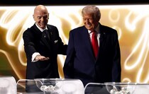 「皆さんの思ってることを代弁していい？ 長い。長すぎるよね」W杯抽選は中々始まらず…人気お笑い芸人が“魂の叫び”