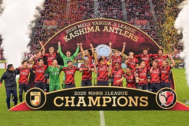 「茨城県、サッカー王国!」知事が歓喜の宣言! 鹿島も水戸もタイトル奪取「なんとJ1、J2、同時優勝です」