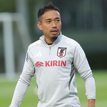 「朝も忘れていたぐらい」W杯抽選結果に“興味なし”長友佑都の本音「ブラジルはどこかで叩かないといけない。アルゼンチンもフランスも」【北中米W杯／日本代表】