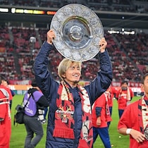 「礼儀正しさ好き」「姿勢がかっこいい」歓喜の瞬間、真っ先に向かったのは…鹿島エースの“紳士的振る舞い”に反響「強いだけじゃない本物の漢」