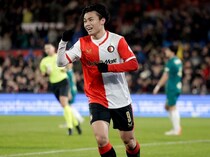 上田綺世が衝撃の４ゴール＆PK奪取の大暴れ！驚異のリーグ戦15戦18発、オランダの日本人最多得点記録を更新