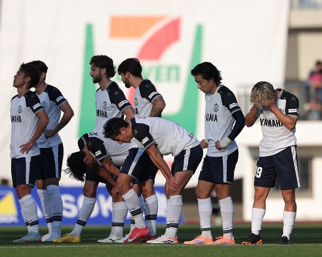 「泣けてくる」届かなかったJ1昇格。昇格PO準決勝で敗退の磐田に「なんて言葉をかけたらいいんだろう」「ちょっと寂しいな」の声