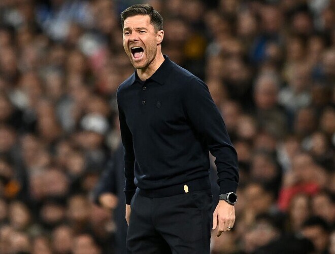 なぜシャビ・アロンソ監督はマドリーで苦しんでいるのか。“教え子”の獲得失敗が影を落としている 【小宮良之の日本サッカー兵法書】