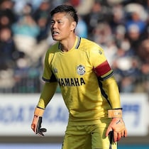 527文字に込めた想い。J１復帰は果たせず。ジュビロ42歳守護神の誇りと誓い「必ず、必ず強くなる」