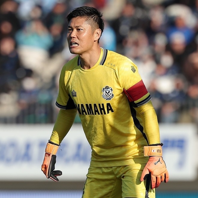 527文字に込めた想い。J1復帰は果たせず。ジュビロ42歳守護神の誇りと誓い「必ず、必ず強くなる」