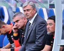 来季に向けた改善は？ 続投発表の浦和スコルジャ監督が表明「私自身の判断から見直していく必要があります」