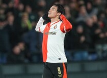 「やべえ」「日本の誇り」“欧州トップ”の18ゴール！驚異の上田綺世に怪物FWたちも脱帽？ ケイン、エムバペ、ハーランドから祝福を受ける“一枚”に反響！「彼は過少評価されている」