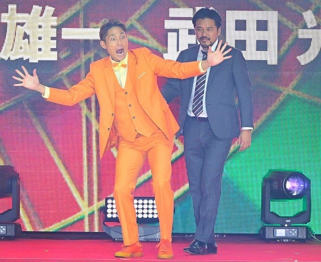 「ねぇ！びっくりしましたよ！」“もう１人のお祭り男”、盟友から強い刺激「槙野監督vs森脇監督で対戦したい。お互いずっとベンチだけを見てるかも（笑）」