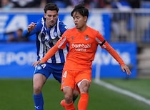 「最大の失望」「まるで別人のよう」不振の久保建英にソシエダ番記者が厳しい指摘。下部組織出身選手では“ありえない”辛辣な報道も「最悪なのは…」【現地発】