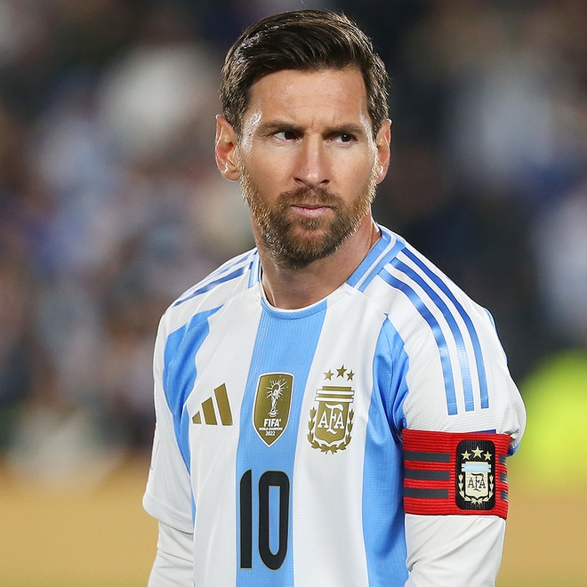 日本や韓国よりも環境面で恵まれたのに…前回王者アルゼンチンを襲う“衝撃の試練”。ラウンド32でFIFAランク1位と激突の恐れ【北中米W杯】