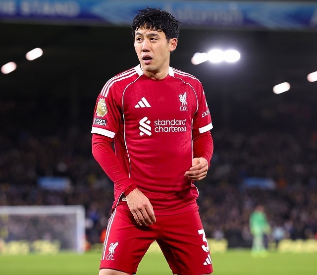 ２か月ぶりのプレミア出場で負傷、遠藤航の復帰時期は？ リバプール指揮官がブライトン戦の前日会見で説明「ワタは足首の怪我だ」