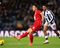 ３つのポジションを自在にこなす。元JリーグMVPがイングランドで躍動。原動力は「試合に出たい」「もっと勝ちたい」という強い思い【現地発】