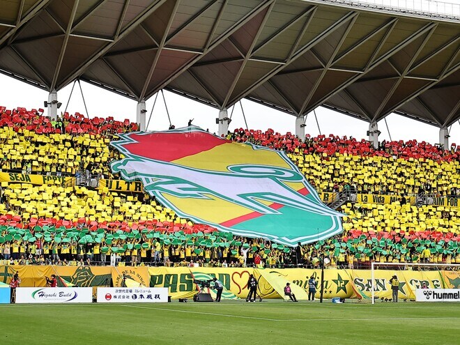 「おかえりー」「オリジナル10復活」悲願達成の千葉、17年ぶりのJ1復帰にネット沸騰!「本当に長かった」「応援し続けてきて良かった」